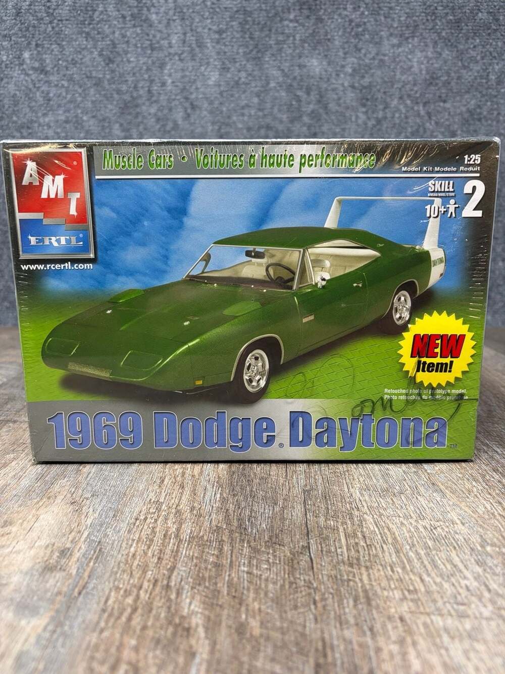 AMT/ERTL 1/25 1969 Dodge Daytona Model Kit # 31747 Sealed-Gary Romberg signed